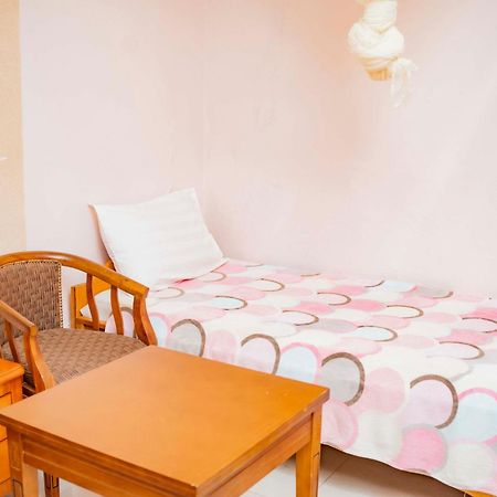 Tigers'S Apartment Hotel Бужумбура Экстерьер фото