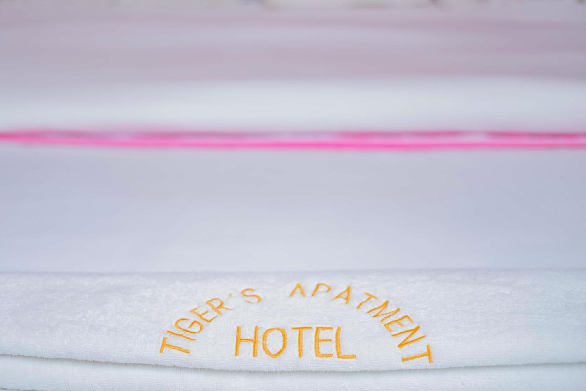 Tigers'S Apartment Hotel Бужумбура Экстерьер фото